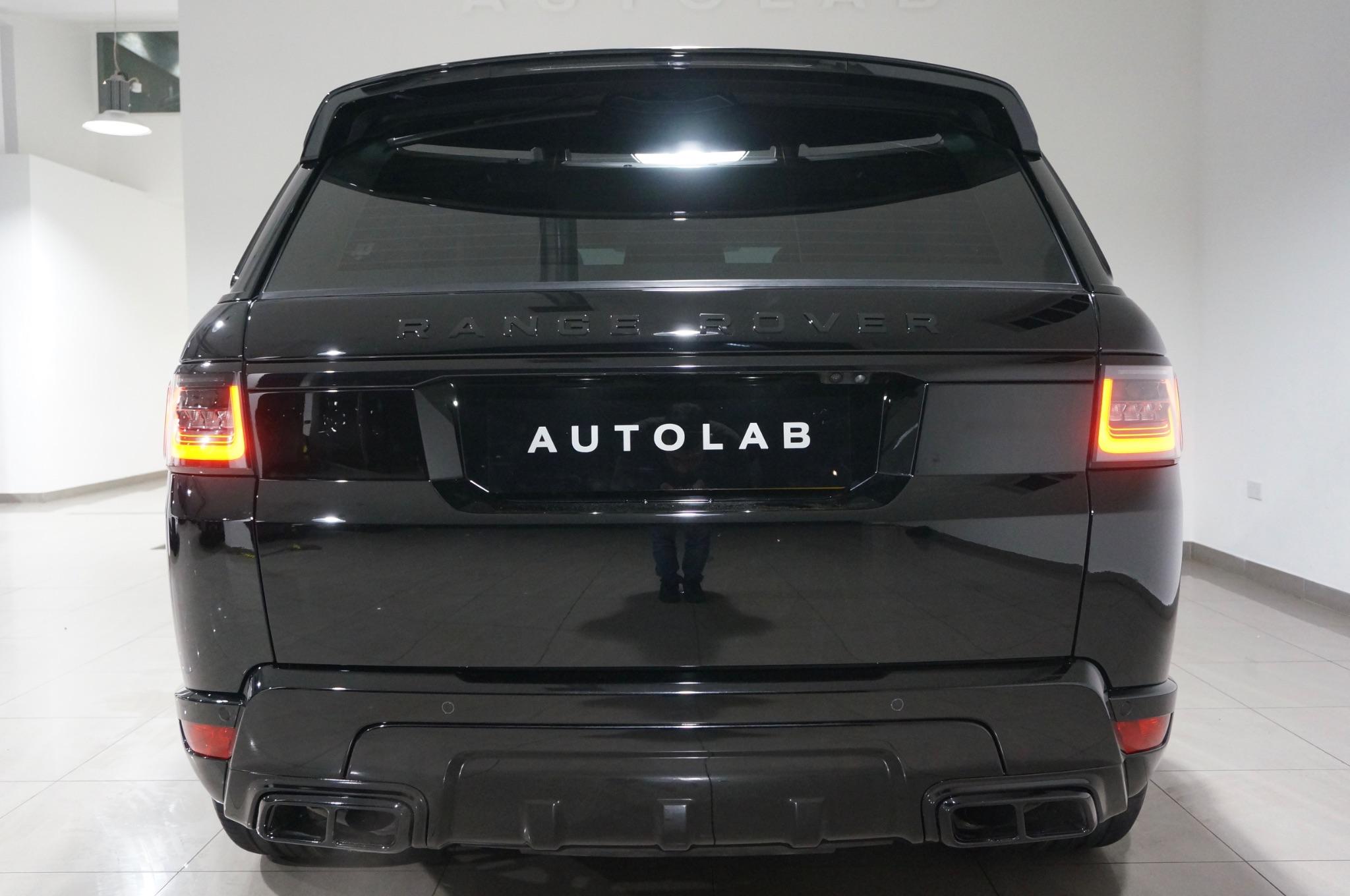 Land Rover Range Rover Sport 3.0 D300 MHEV HSE Silver Auto 4WD Euro 6 (s/s) 5dr